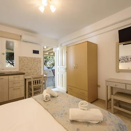 Sea Breeze Paros