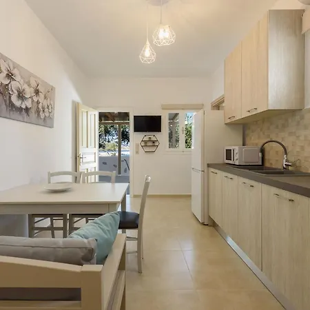 Sea Breeze Paros * Alikí