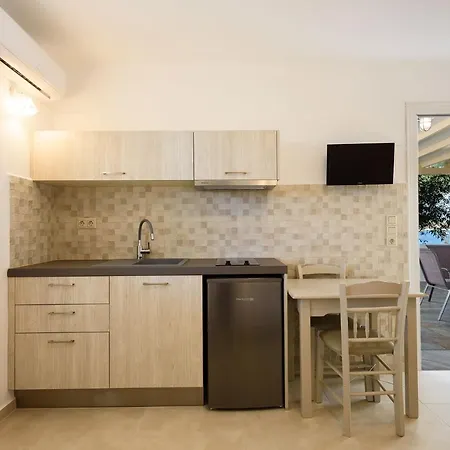 Sea Breeze Paros Alikí