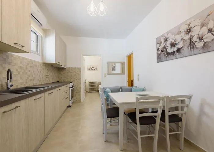 Sea Breeze Paros 公寓 Alikí