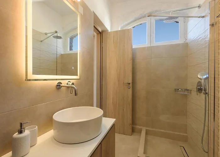 Sea Breeze Paros Alikí