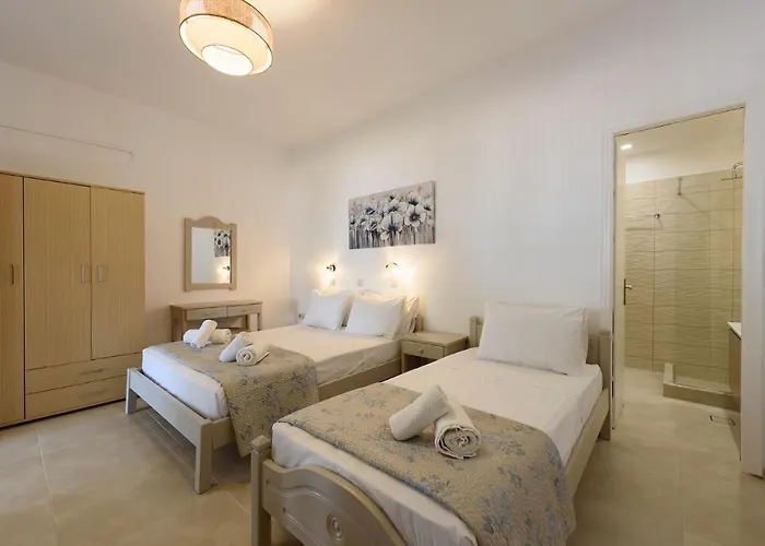 Sea Breeze Paros 公寓